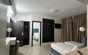 Hotel Crystal Boulevard Double